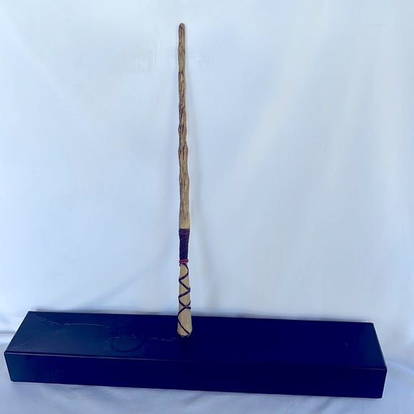 NIB Wizarding World Harry Potter Ollivanders Birch 1 Wand SKU 1230263-2 - Picture 4 of 8